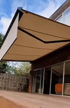 Modern patio shaded by Semina Life awning