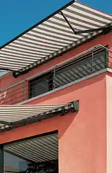 Canberra home with Topas retractable awning