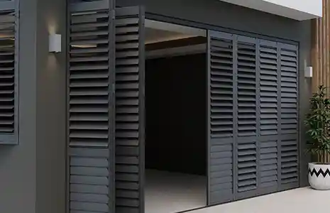 Slimline S Blade with Mohair Closing